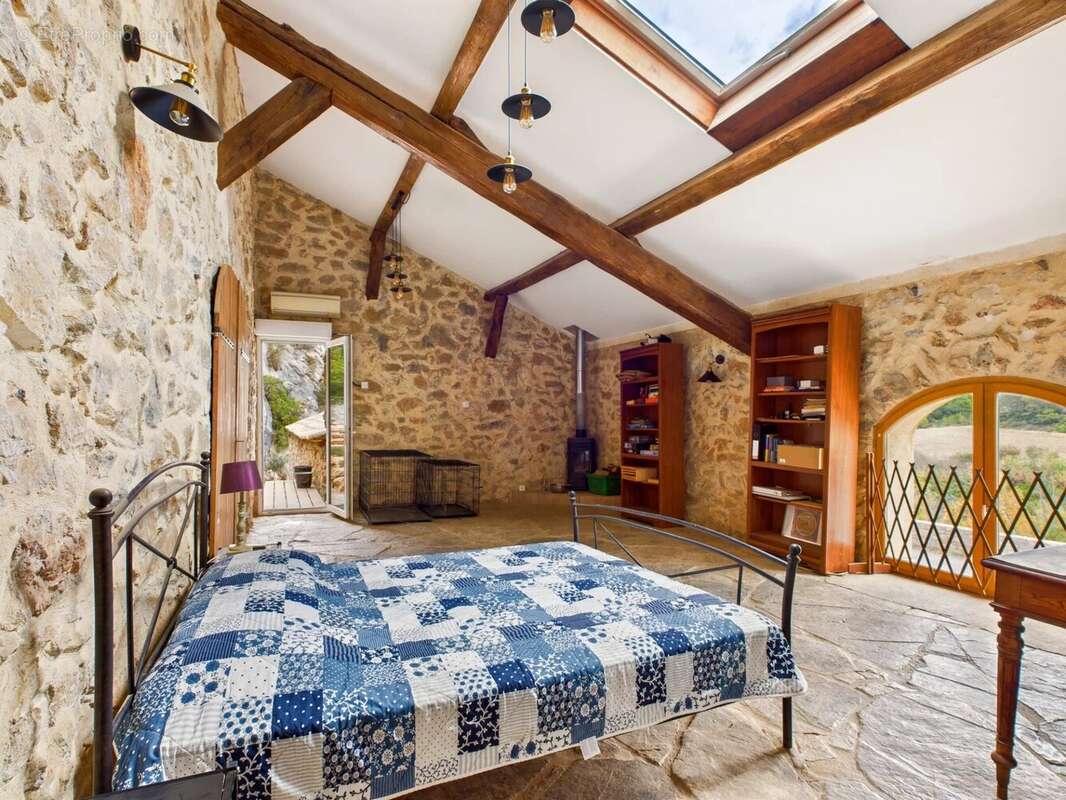 Maison à VILLESEQUE-DES-CORBIERES