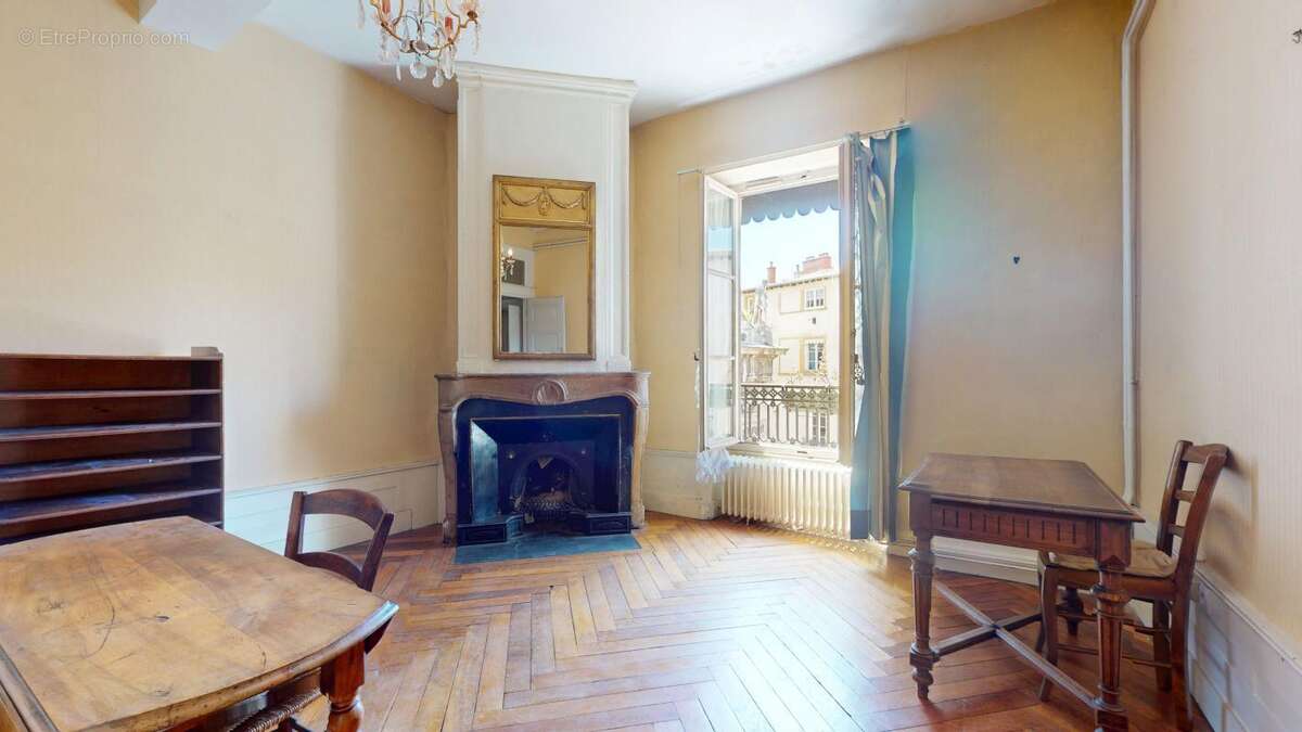 Appartement à LYON-5E
