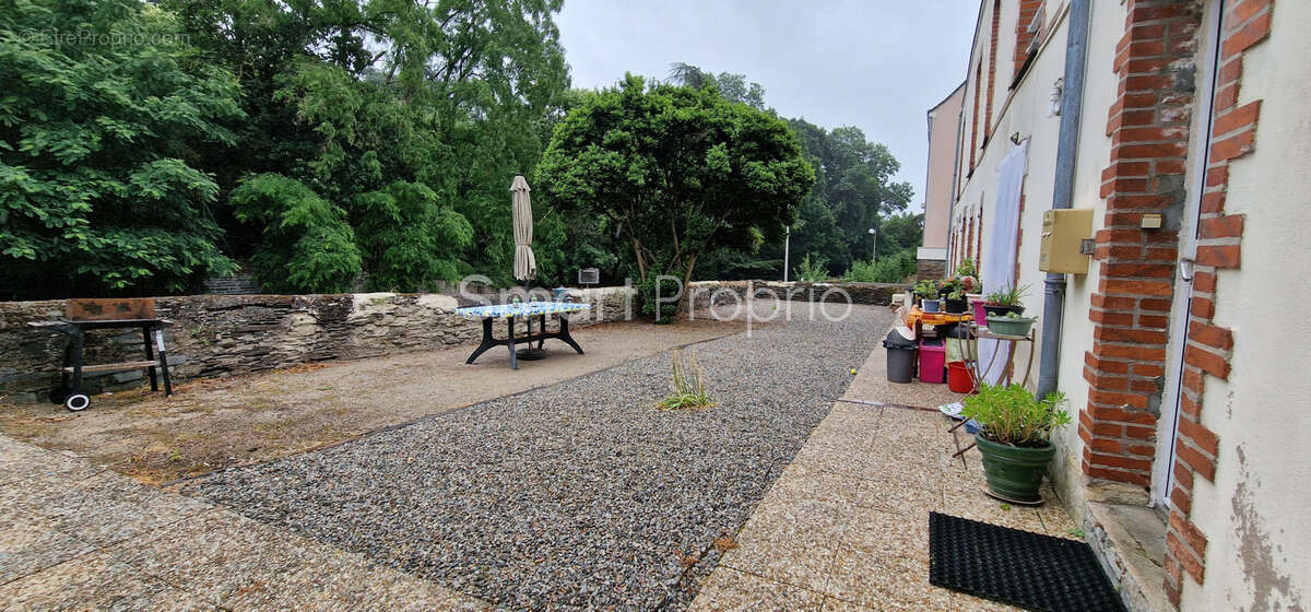 Appartement à SEGRE