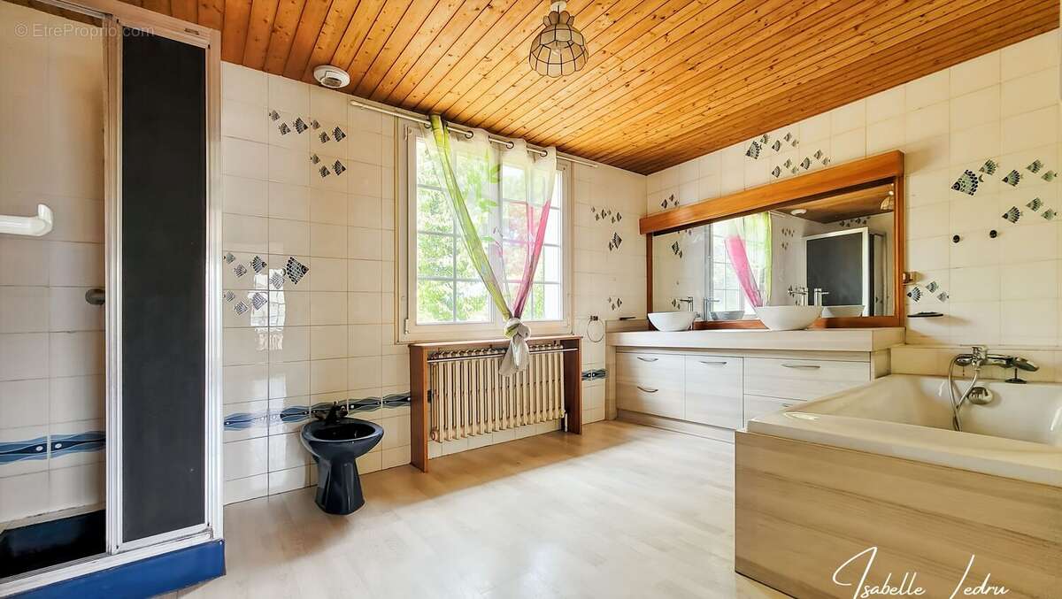 Maison à SAINT-VINCENT-DES-LANDES