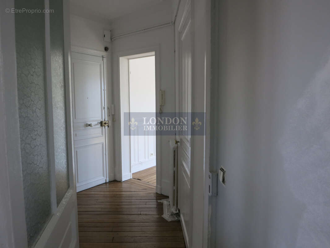 Appartement à VERSAILLES