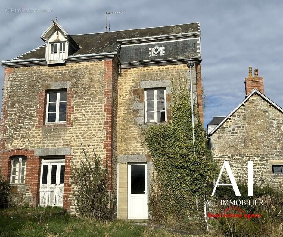 Maison à CONDE-SUR-NOIREAU