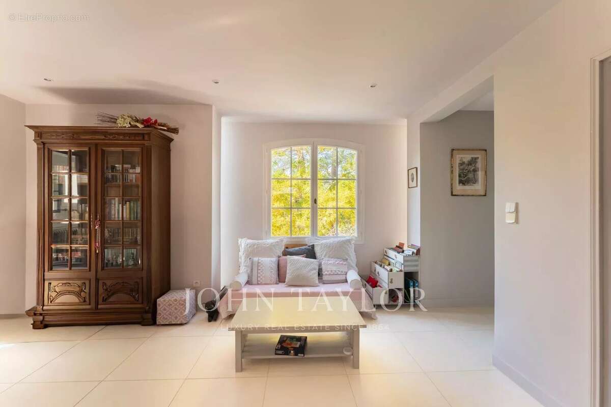 Maison à BOUC-BEL-AIR