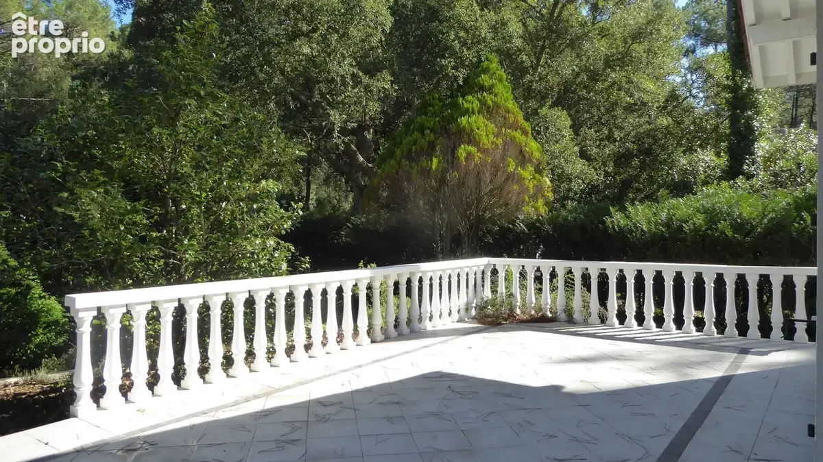 Maison contemporaine 200 m² avec T3 indépendant, piscine, terrain 1300 m²  proche lac  sans vis-à-vis  fort potentiel - photo 20