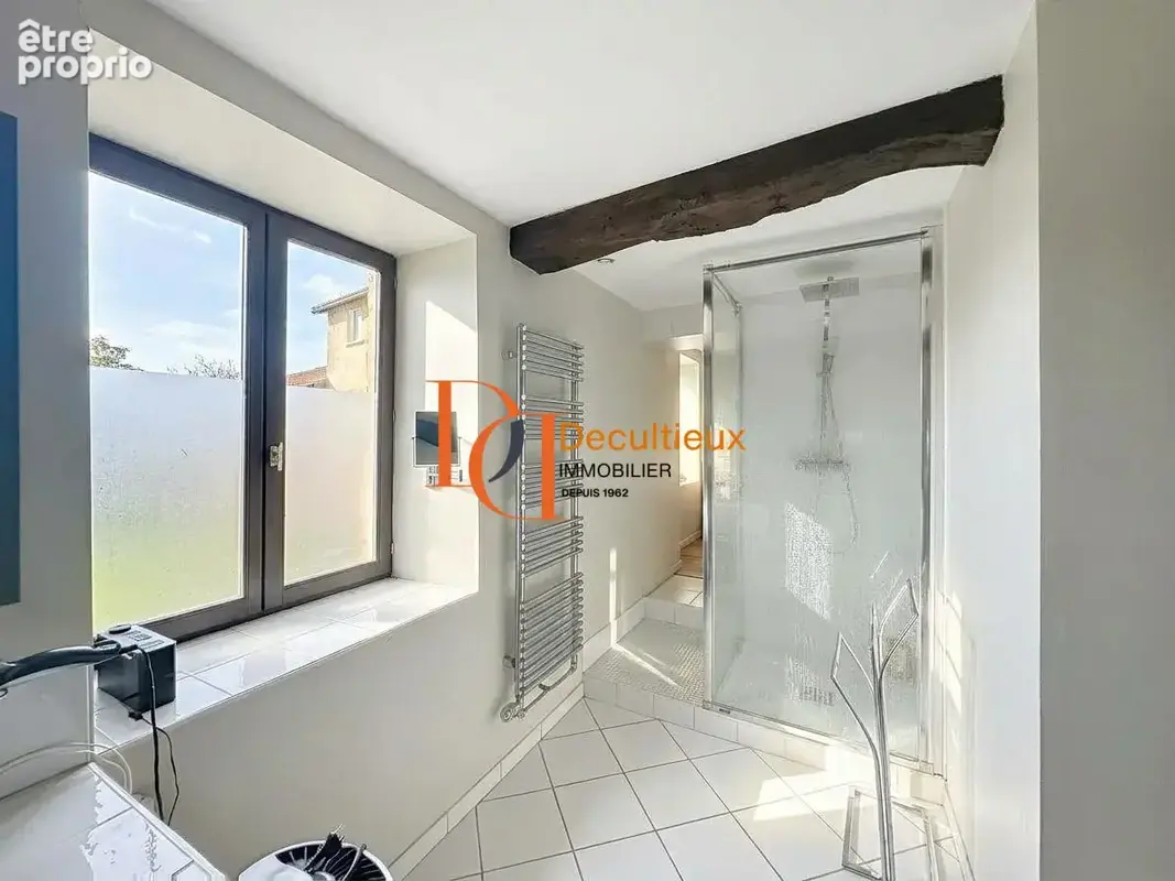 Maison 5 pièces 141 m² à vendre à Montanay (69250) - photo 8