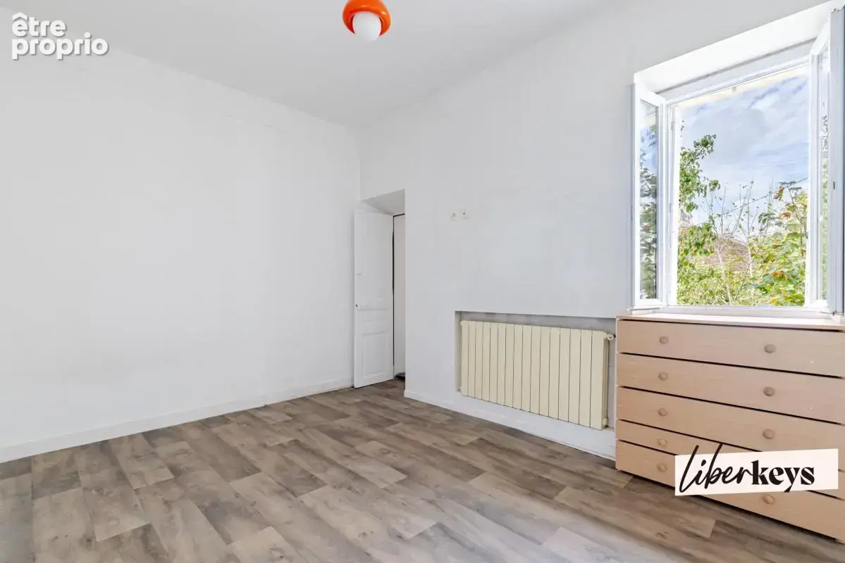 Une adresse au fil de la seine – 3 pièces de 76 m² - photo 4