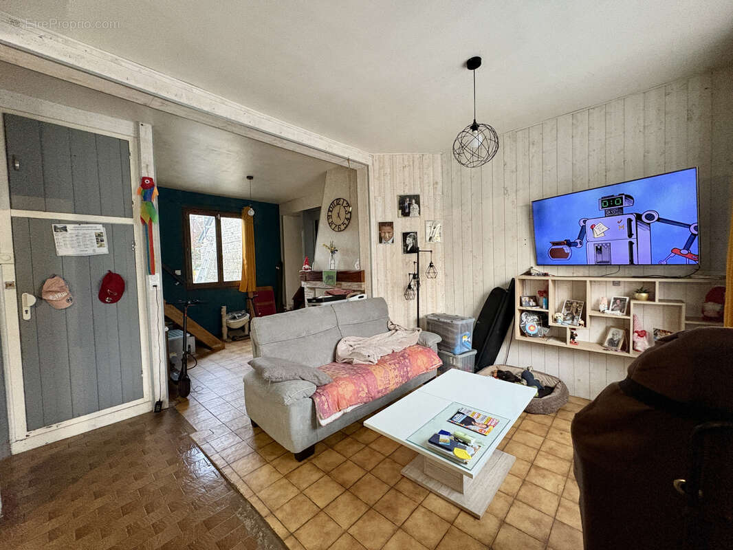 Maison à TULLY