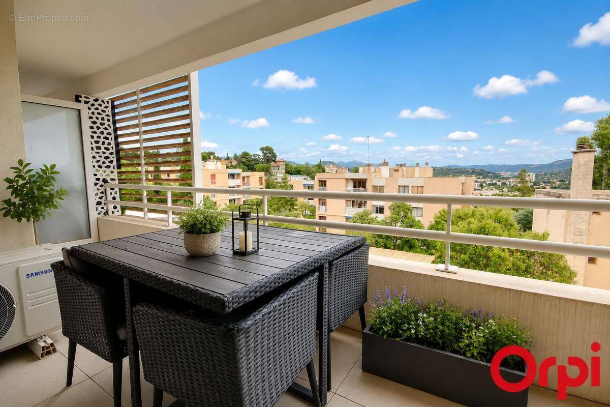 Appartement à MARSEILLE-12E