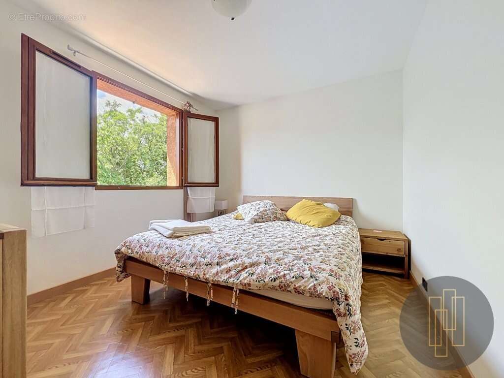 Maison à LIMAS