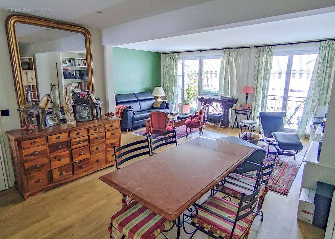 Appartement à VERSAILLES