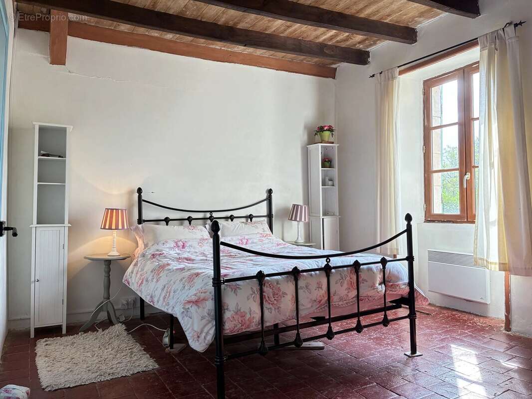 Maison à BRIGUEIL-LE-CHANTRE