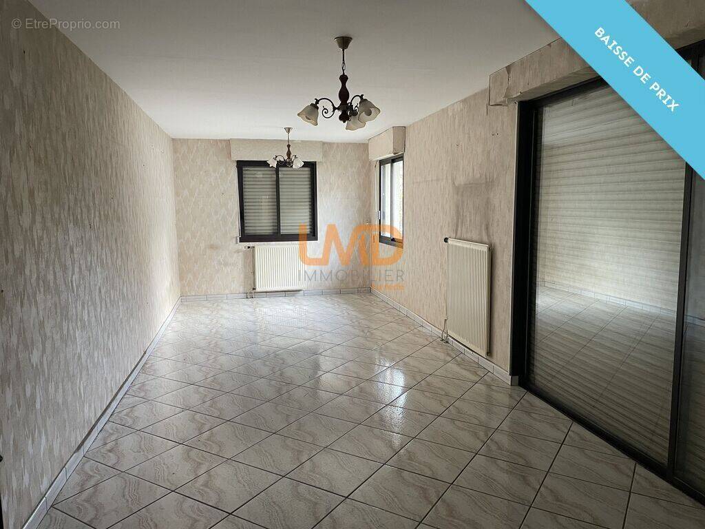 Maison à DECAZEVILLE