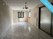 Maison à DECAZEVILLE