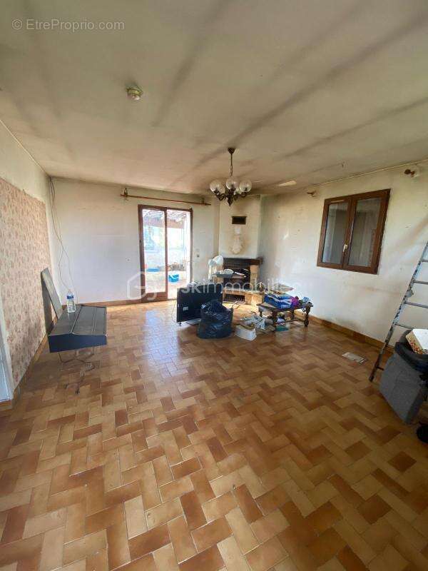 Maison à SUSSARGUES