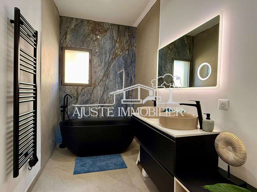 Maison à GIGNAC-LA-NERTHE