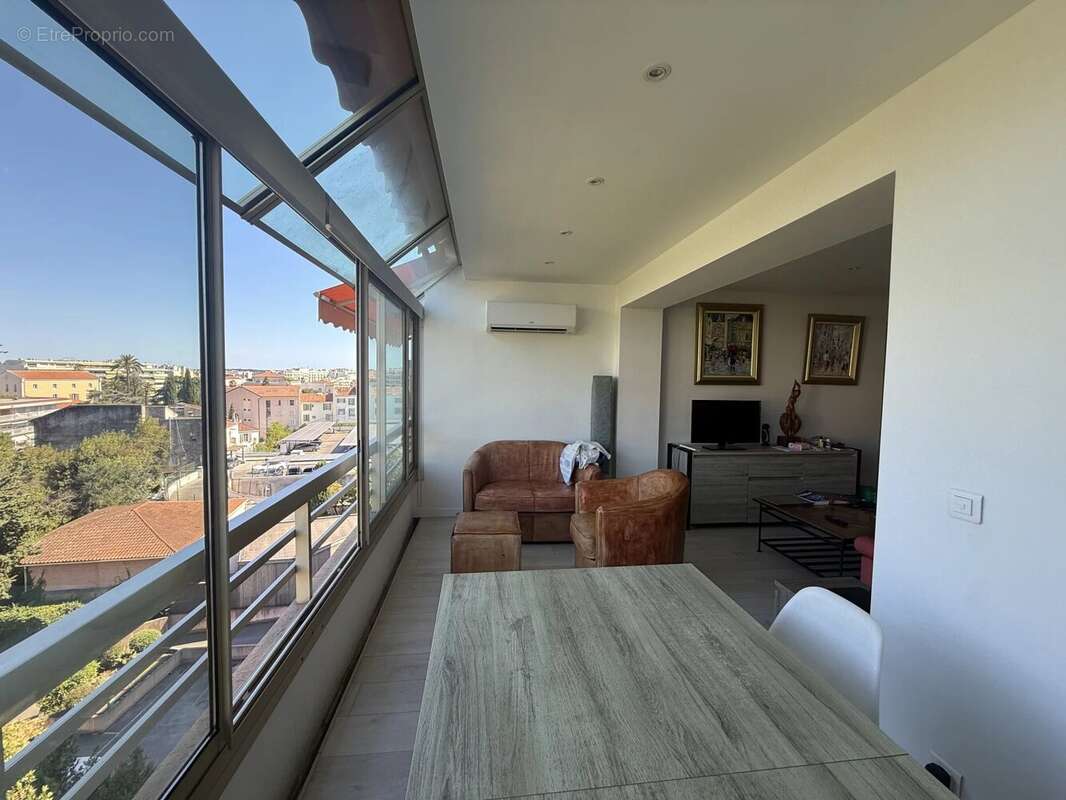 Appartement à CANNES