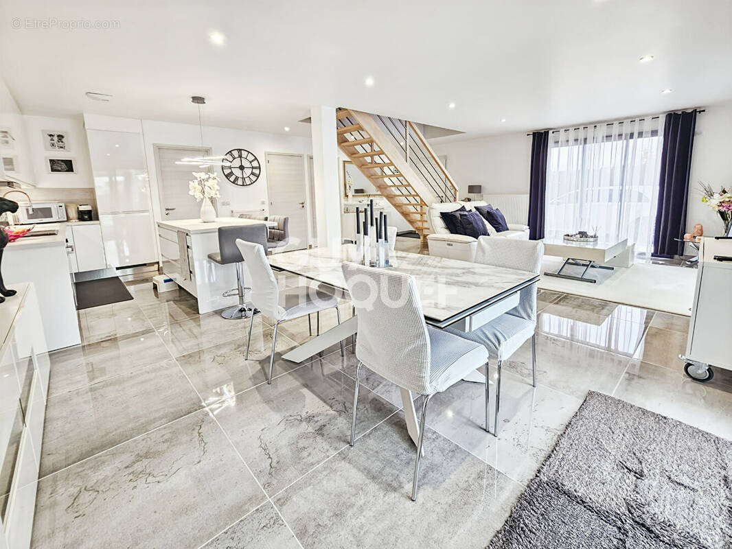 Maison à TOURNAN-EN-BRIE