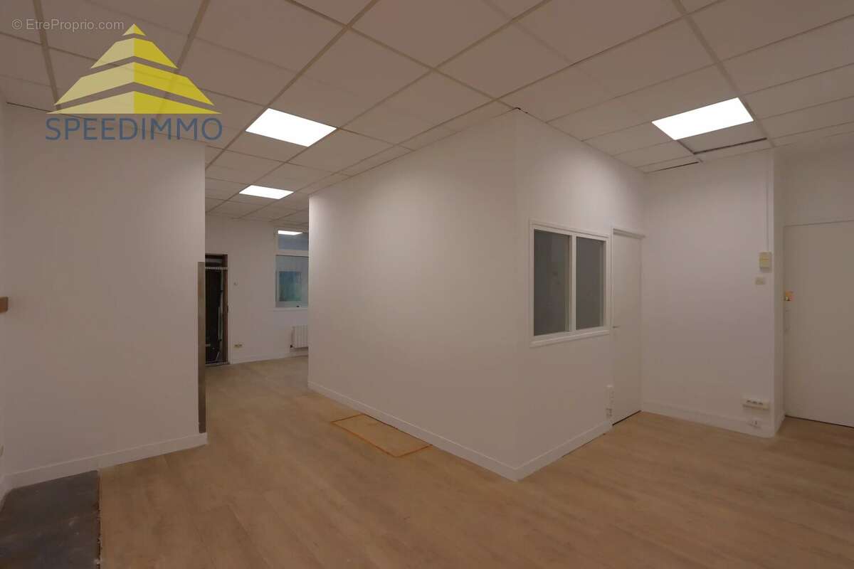 Appartement à MANDRES-LES-ROSES
