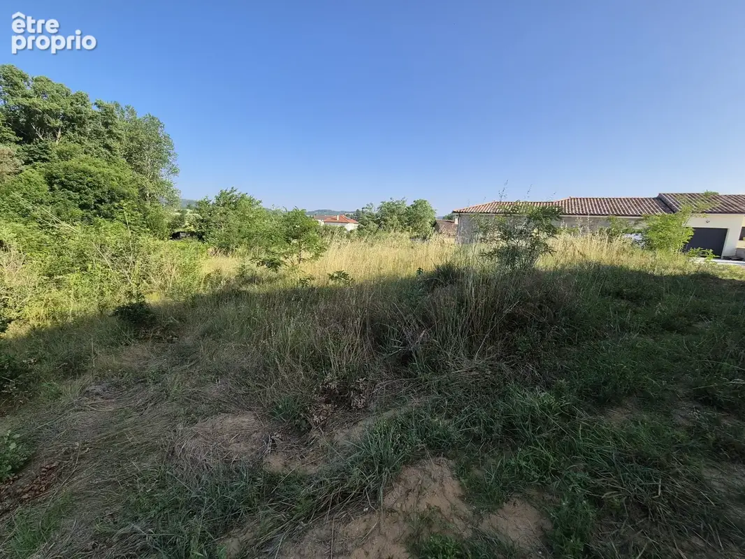 Terrain constructible de 543 m2 - photo 2