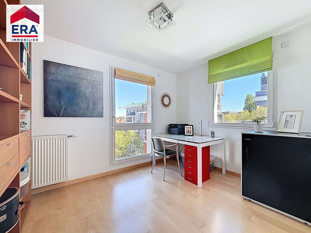 Appartement à IVRY-SUR-SEINE