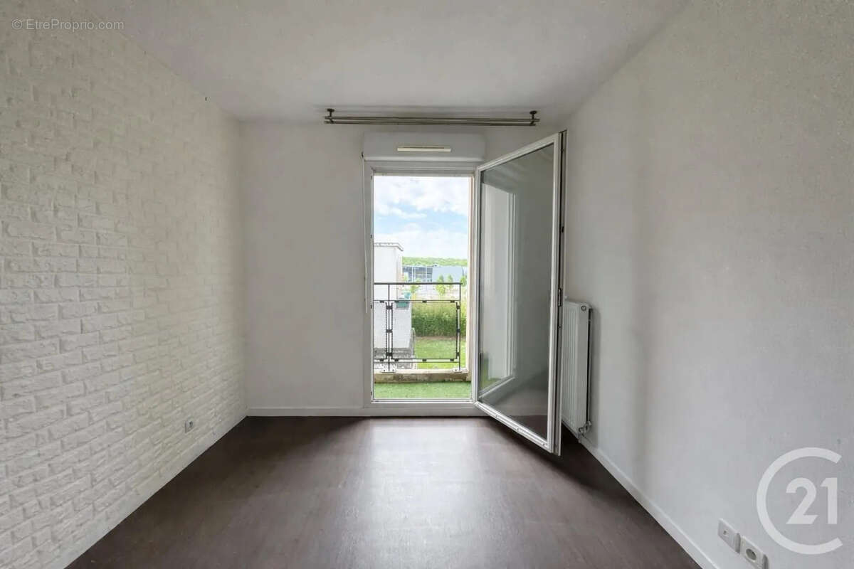 Appartement à DAMMARIE-LES-LYS