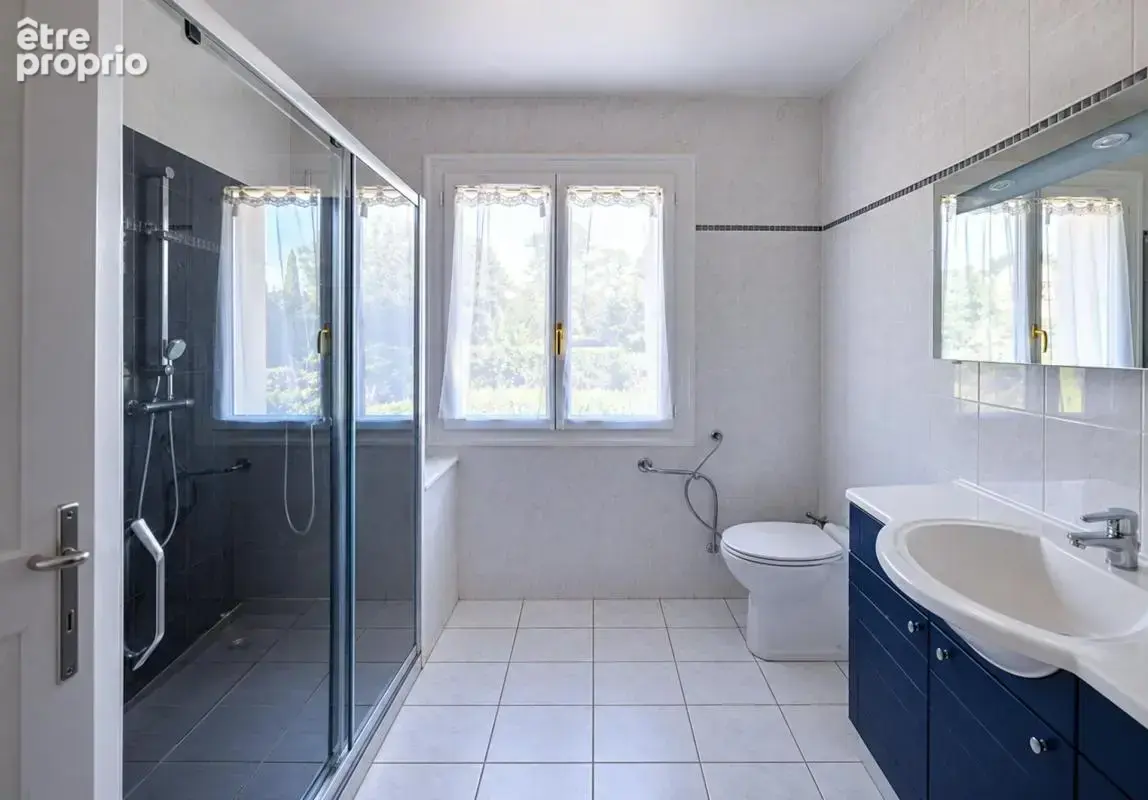 Maison familiale sur un terrain de 1000 m² - photo 7
