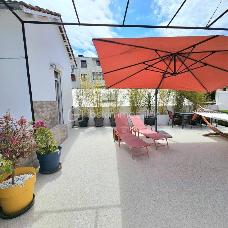 Appartement à MARSEILLE-11E