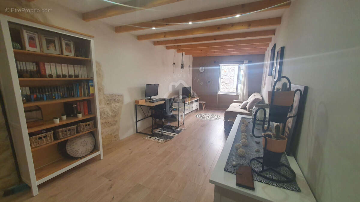 Maison à MONTFRIN