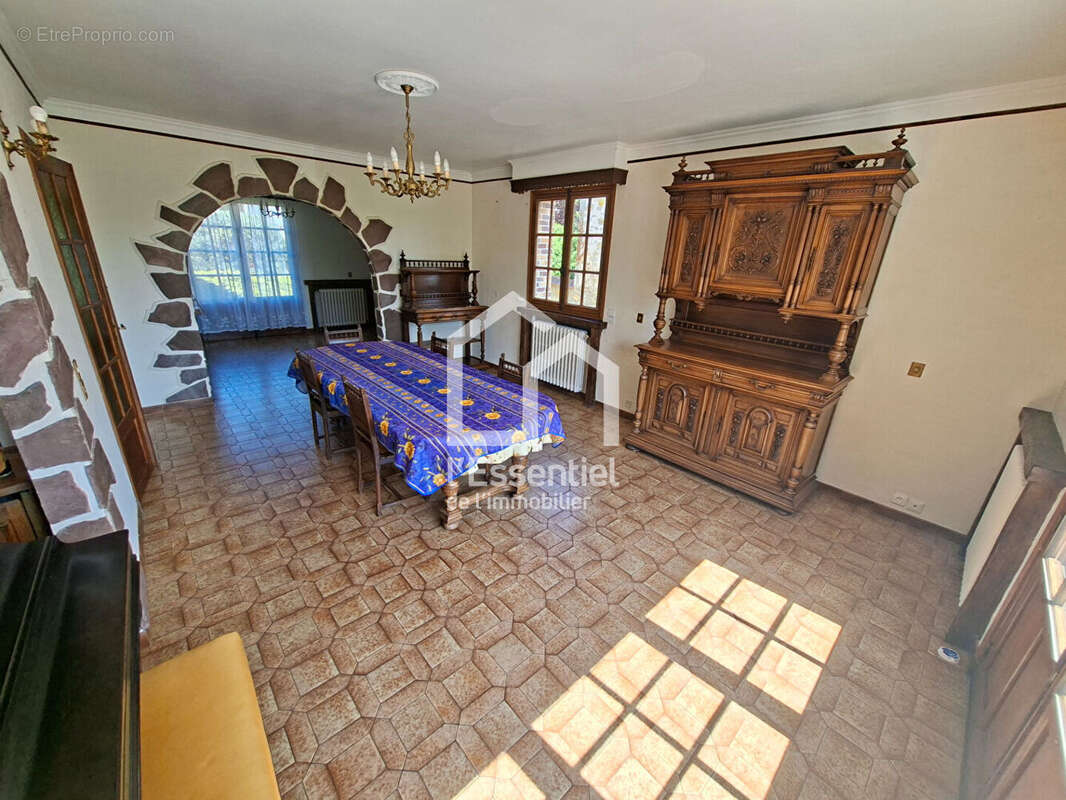Maison à VAUX-SUR-SEINE