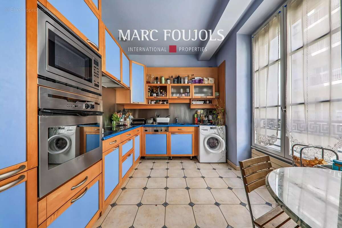 Paris 1er Rivoli / Les Halles : appartement traversant de 100 m² avec balcon - photo 8