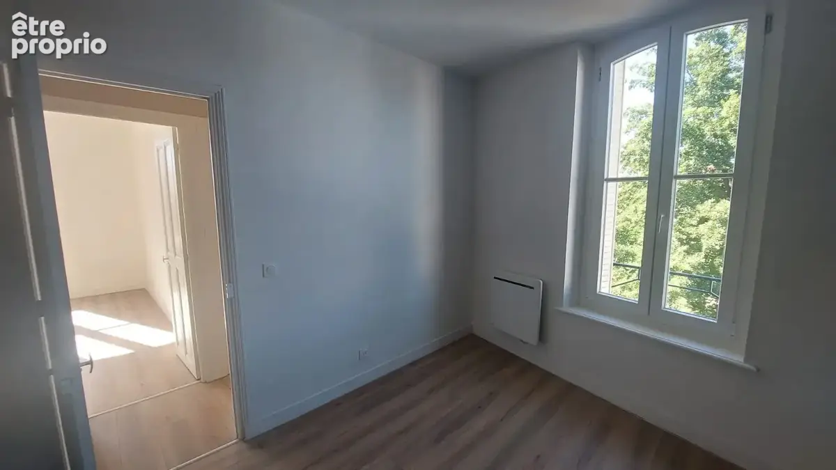 F5 avec 4 chambres, rénové, rue Félix Faure - photo 7
