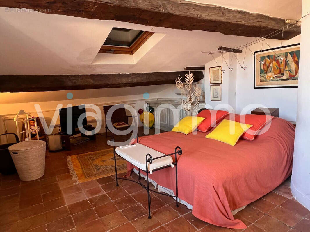 Appartement Saint Tropez 4 pièce(s) 89 m2 - photo 5