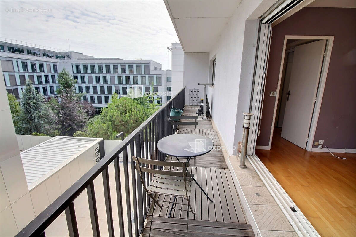 Appartement à SURESNES
