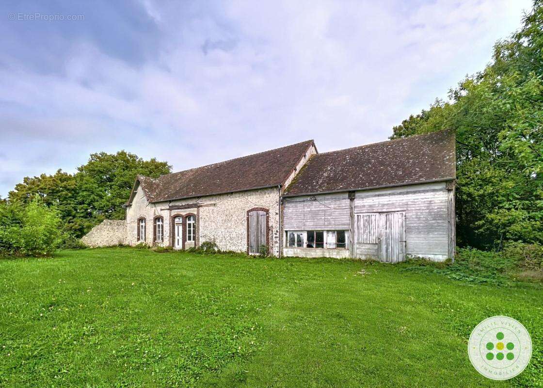 Maison à SAINT-ELIPH