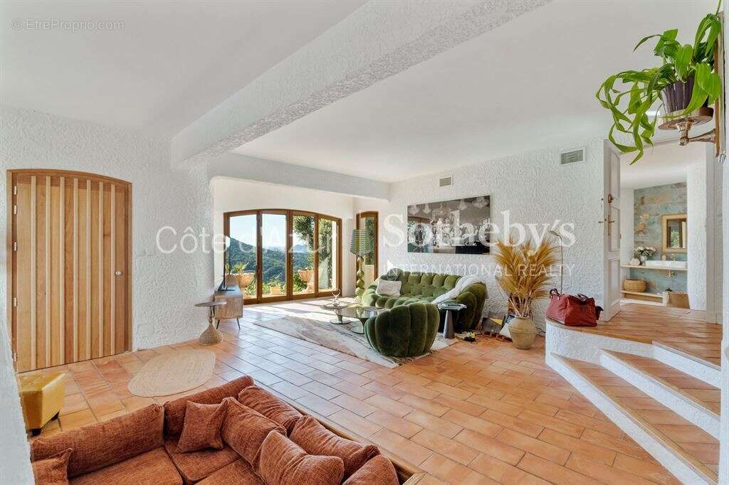 Maison à LES ADRETS-DE-L'ESTEREL