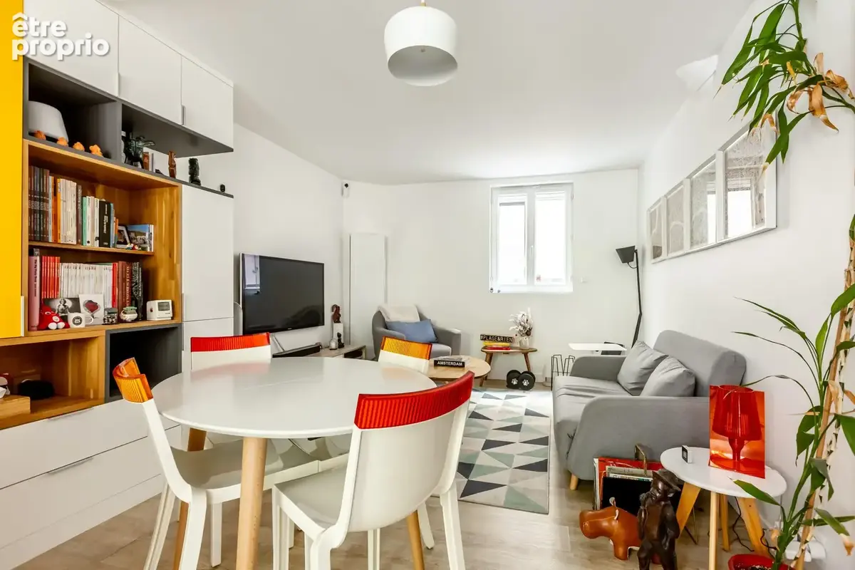 Appartement 2 pièces 38 m² à vendre à Paris-18e (75018) - photo 2