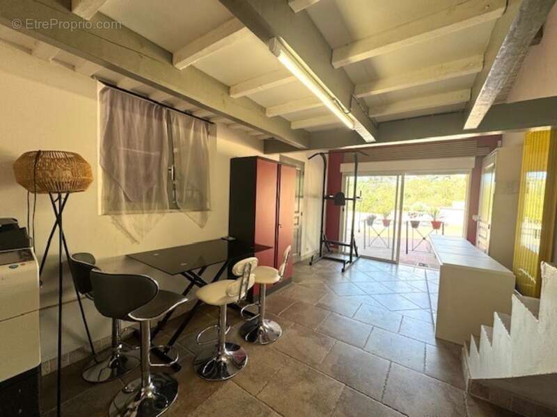 Maison à SAINT-CHRISTOL-LES-ALES