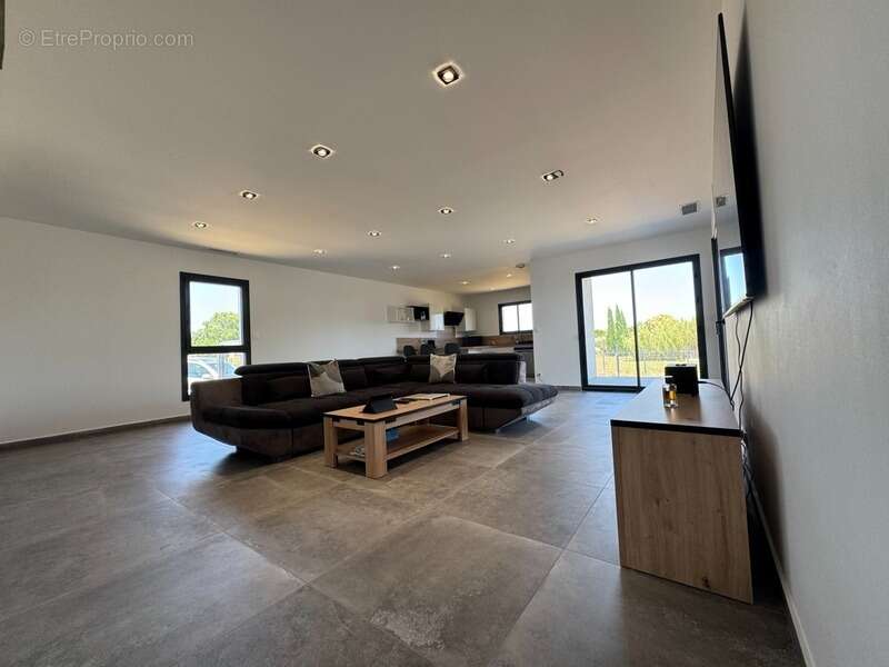 Maison à vendre 5 pièces SAINT CHRISTOL LES ALES (30) - photo 4