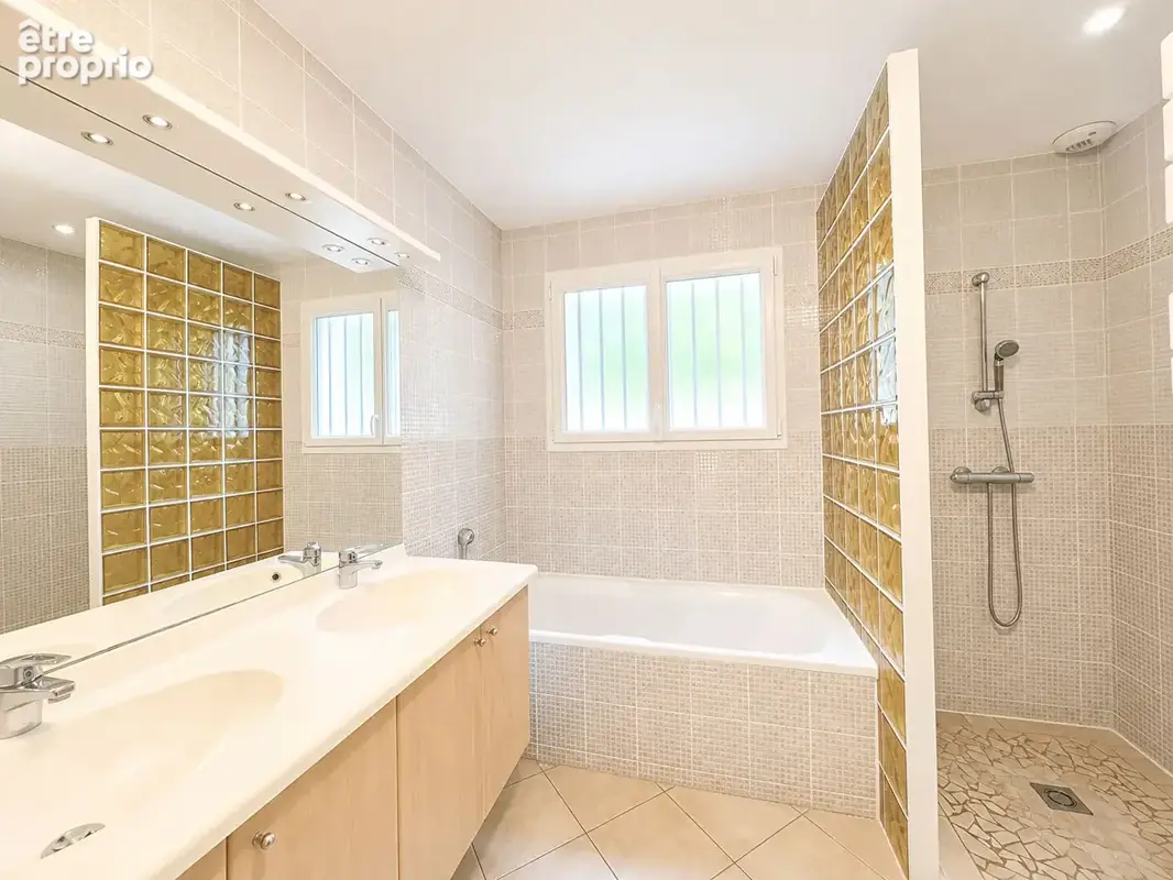 Maison récente, 148 m², 4 chambres à lucgarier - photo 8