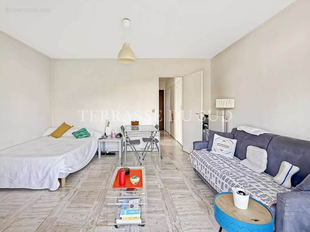 Appartement à MARSEILLE-7E