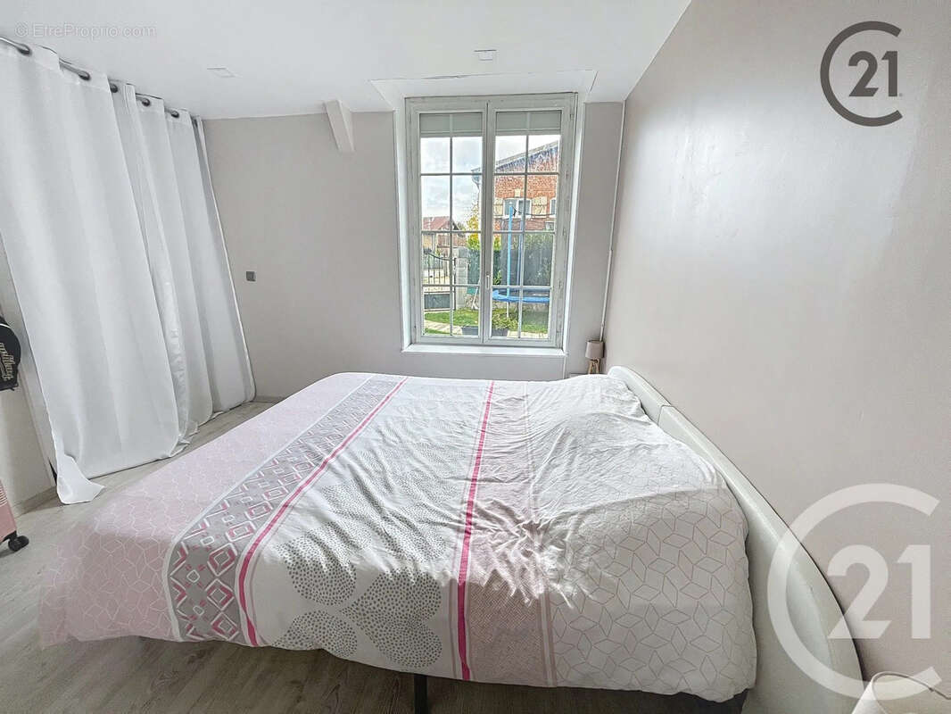 Maison à LA CHAUSSEE-SUR-MARNE