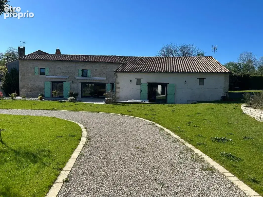 Maison à COULONGES-SUR-L'AUTIZE