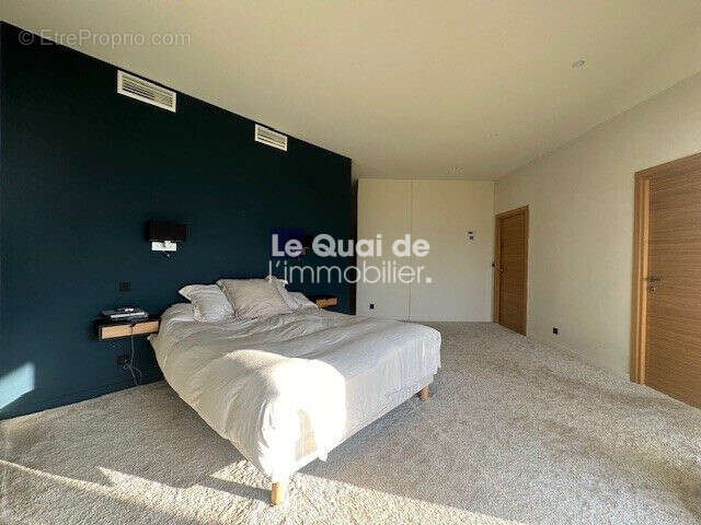 Maison à LA TRONCHE