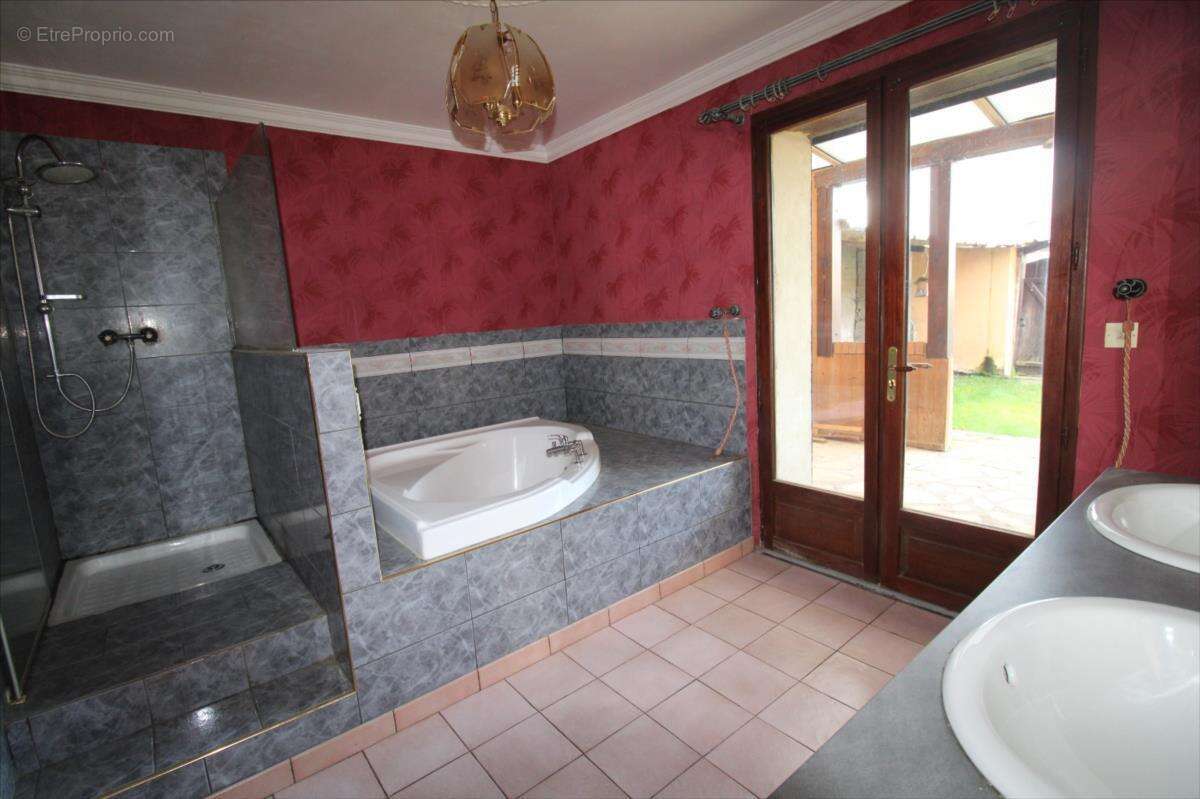 Maison à CAUDEBEC-LES-ELBEUF