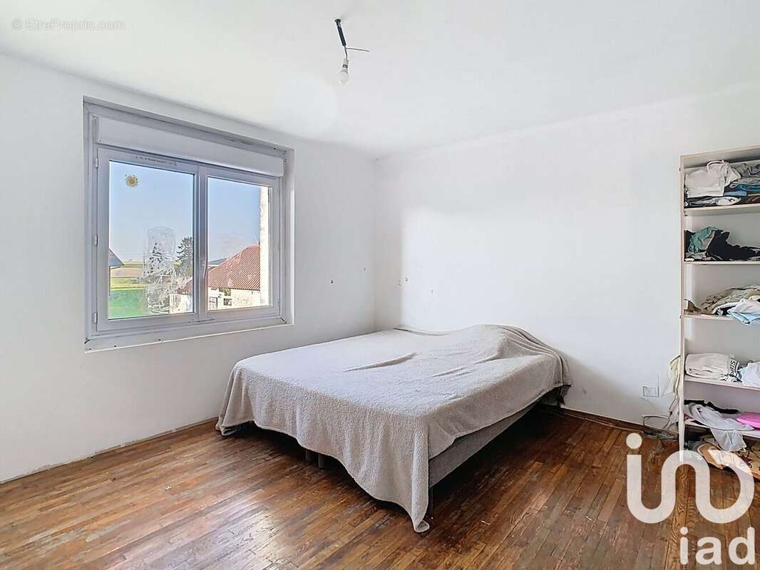 Photo 7 - Maison à GOURGANCON