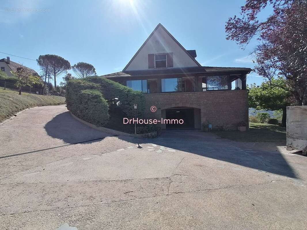 Maison à SAINT-CERE