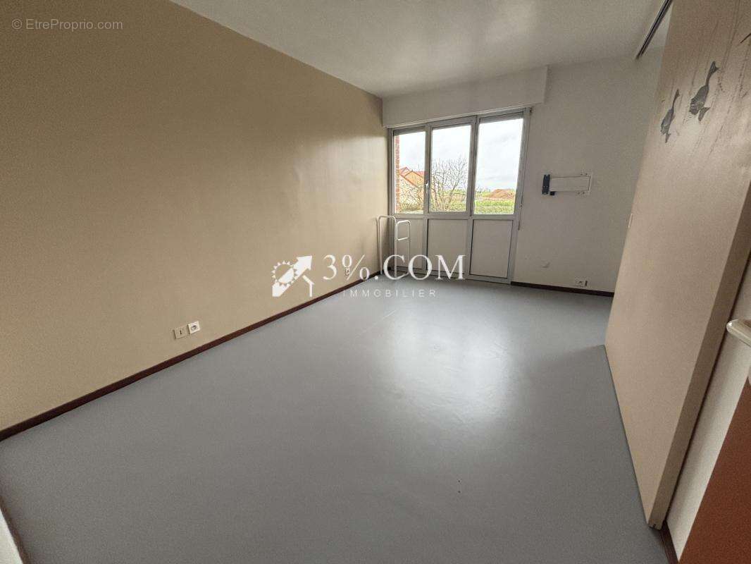 Maison à MOYENNEVILLE