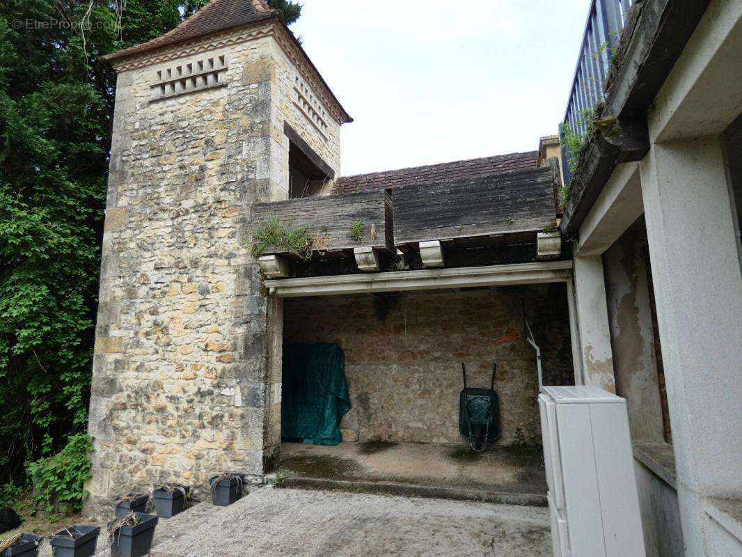 Maison à HAUTEFORT