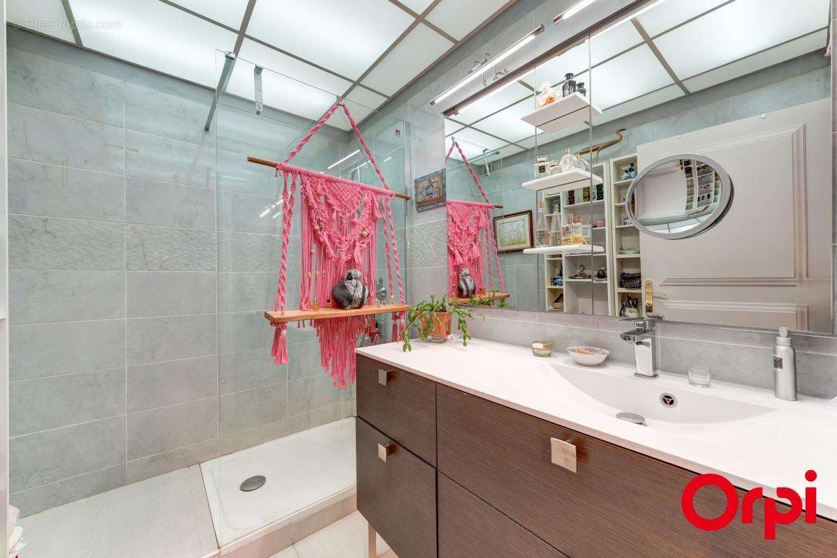 Appartement à VENISSIEUX