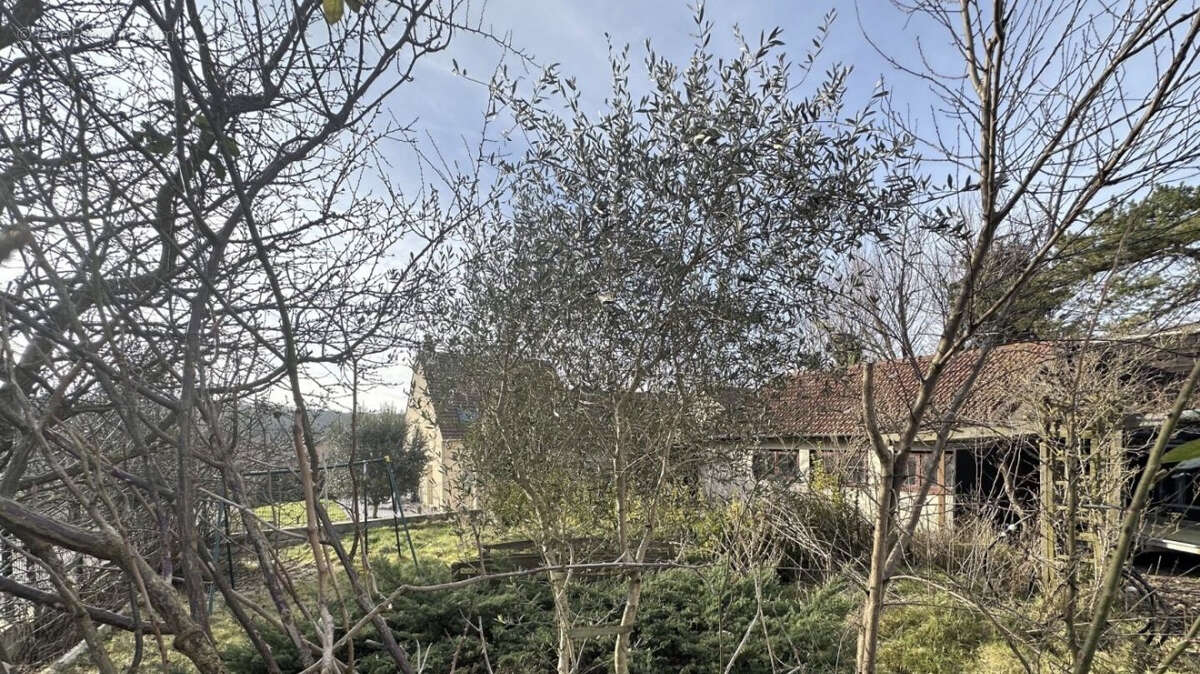 Maison à CHAMPS-SUR-MARNE